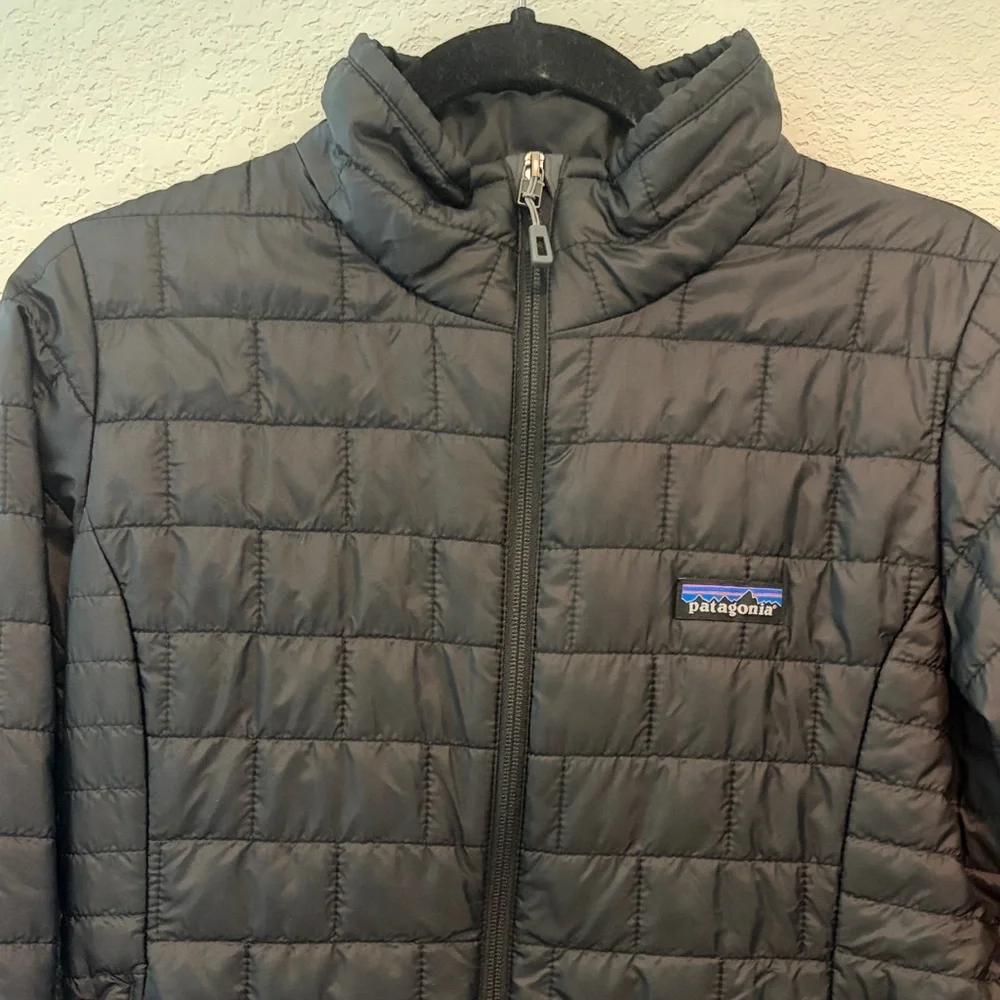Patagonia Women’s Black Nanopuff Jacket - Picture 8 of 10
